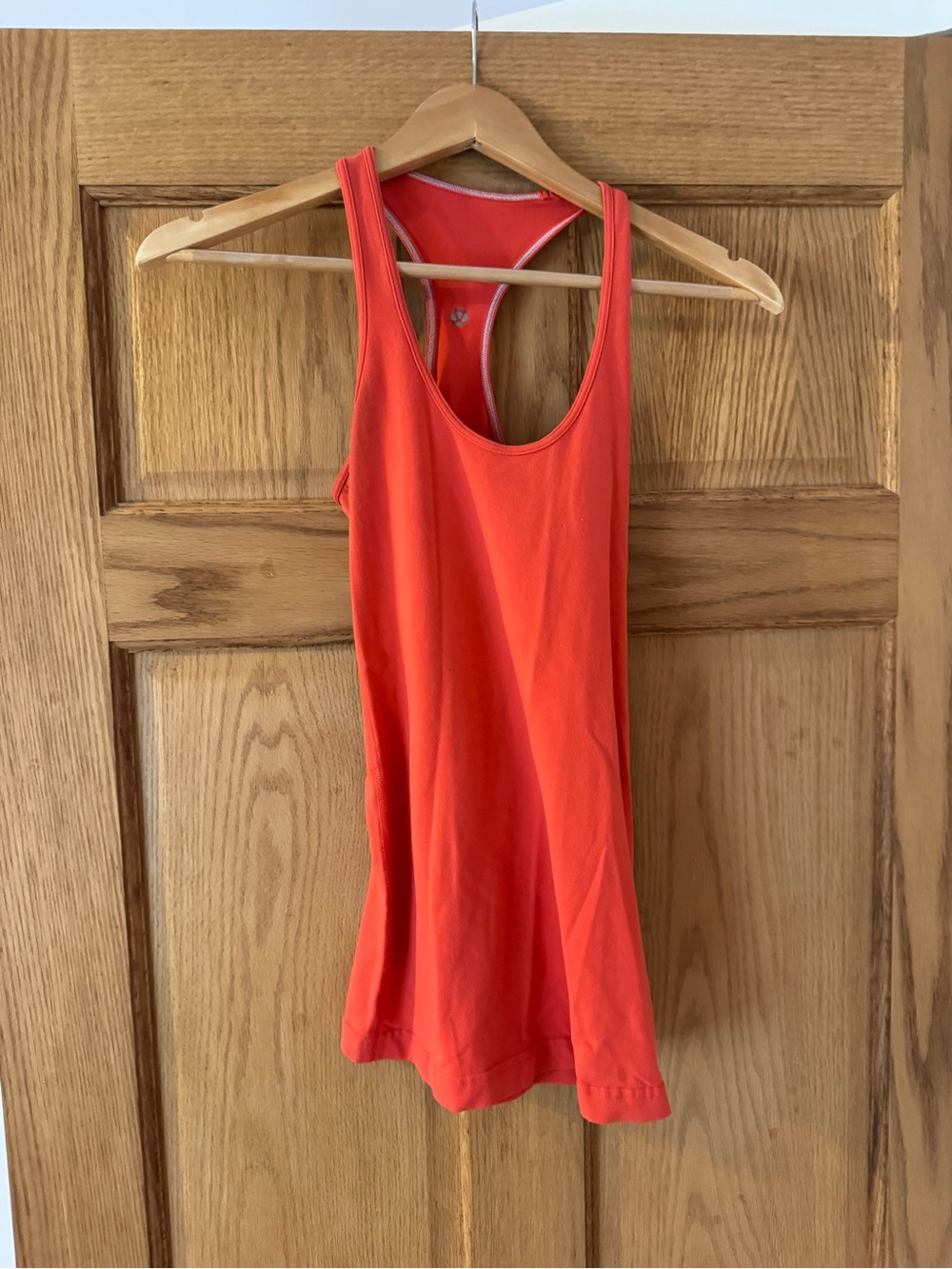 Lululemon Women's Performance Tank Top - Red